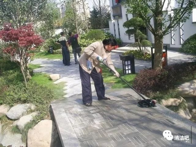 小区物业保洁